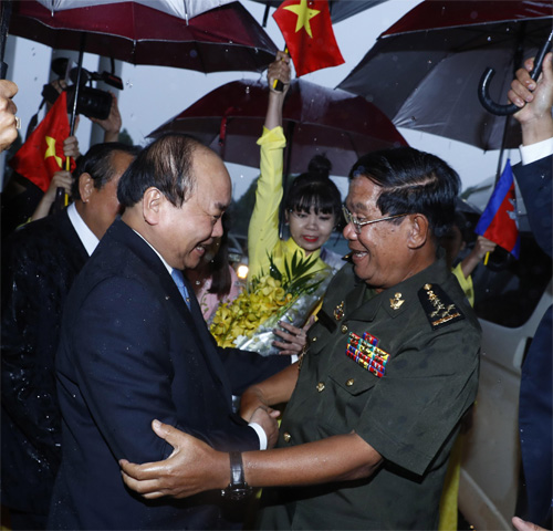 Thủ tướng Chính phủ Vương quốc Cam-pu-chia Xăm-đéc Tê-chô Hun-Xen thăm Việt Nam