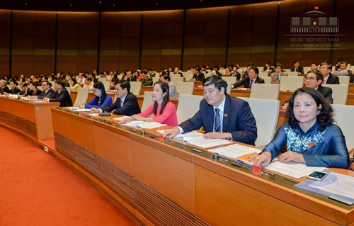 LỜI HỨA VÀ HIỆN THỰC