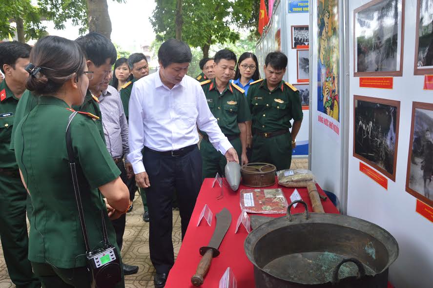 Triển lãm lưu động kỷ niệm 70 năm Ngày Thương binh - Liệt sĩ 