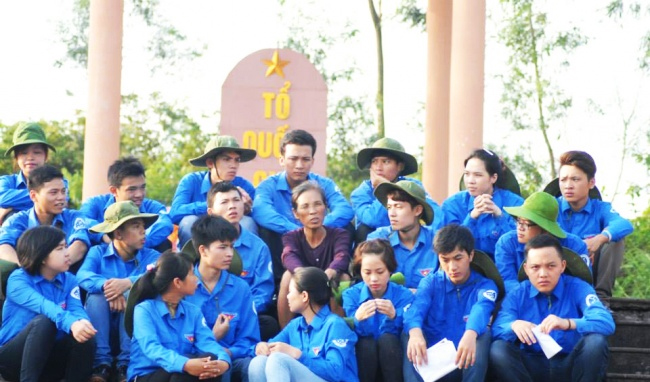 HÃY BIẾT LẮNG NGHE!