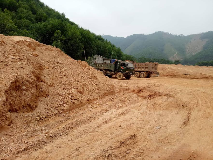 Thông tin từ đường dây nóng
