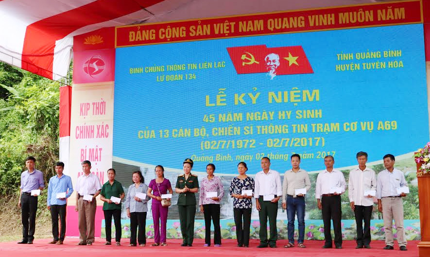 Kỷ niệm 45 năm Ngày hy sinh của 13 cán bộ, chiến sĩ thông tin Trạm cơ vụ A69
