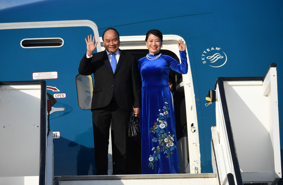 Thủ tướng Nguyễn Xuân Phúc tới Frankfurt bắt đầu chuyến thăm Đức và dự Hội nghị thượng đỉnh G20