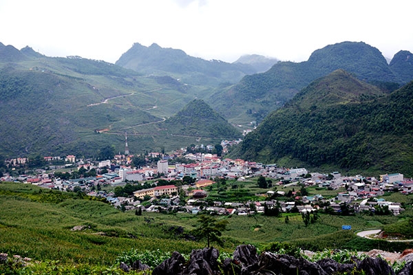Toàn cảnh thị trấn Mèo Vạc.