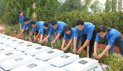 NGƯỜI TRẺ VÀ ĐẠO LÝ 