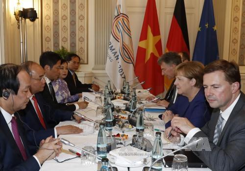 Thủ tướng Nguyễn Xuân Phúc kết thúc thăm chính thức làm việc tại CHLB Đức và dự Hội nghị thượng đỉnh G20 