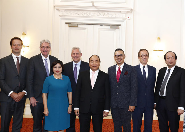 Thủ tướng Nguyễn Xuân Phúc tiếp lãnh đạo một số hiệp hội và tập đoàn kinh tế tại Hà Lan