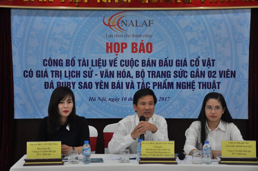 Lần đầu tiên mở sàn đấu giá cổ vật, đá quý công khai