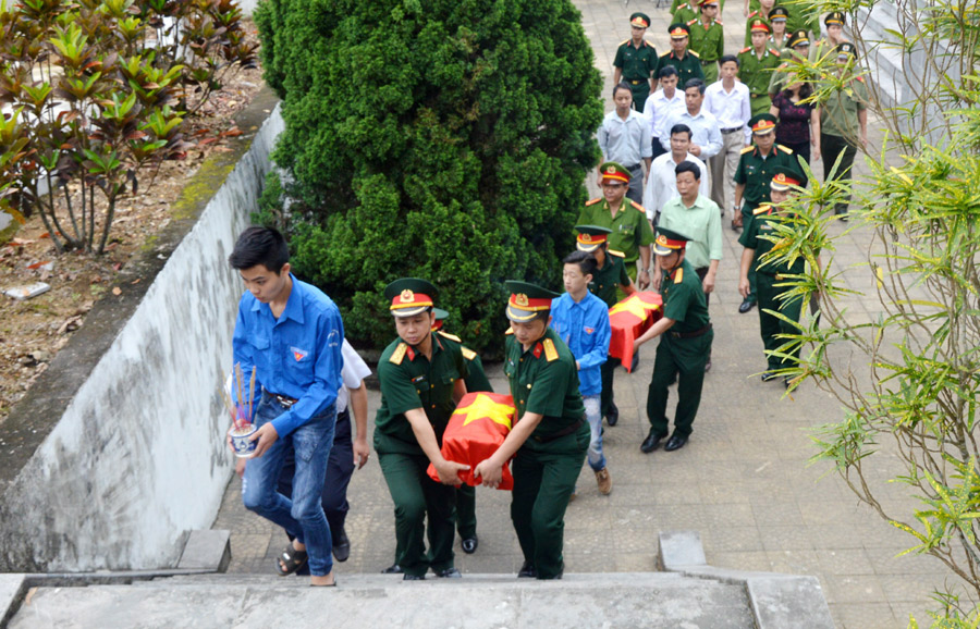Sớm rà phá vật cản nổ để đẩy nhanh công tác tìm kiếm, quy tập hài cốt liệt sĩ tại Hà Giang