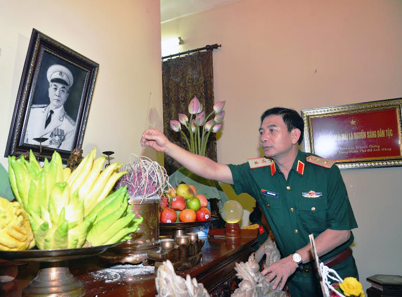 Trung tướng Phan Văn Giang tri ân các đồng chí nguyên lãnh đạo Bộ Quốc phòng