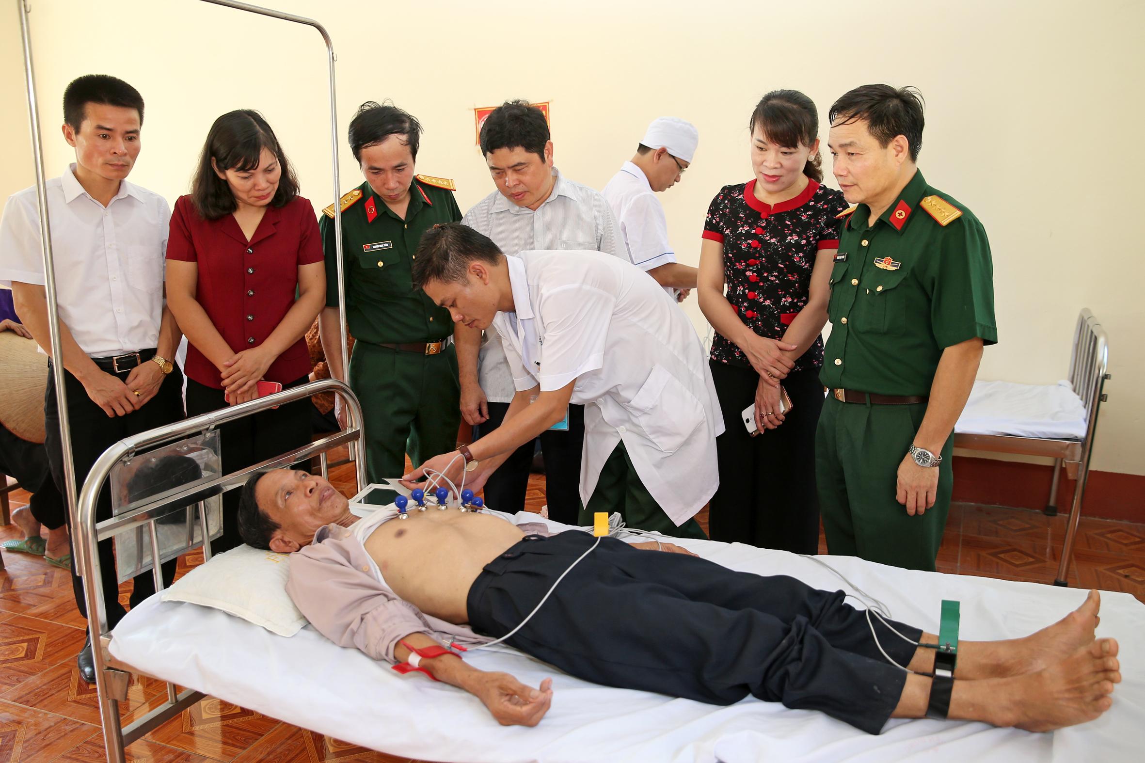 Sâu nặng nghĩa tình quân dân