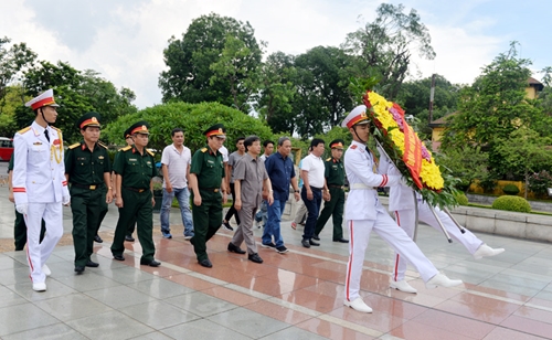 Ban Tổ chức Cuộc đua dâng hương tưởng nhớ Chủ tịch Hồ Chí Minh và các Anh hùng liệt sĩ