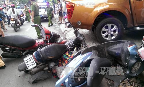 Thành phố Hồ Chí Minh: Hai vụ ô tô lao vào nhà dân, nhiều người bị thương