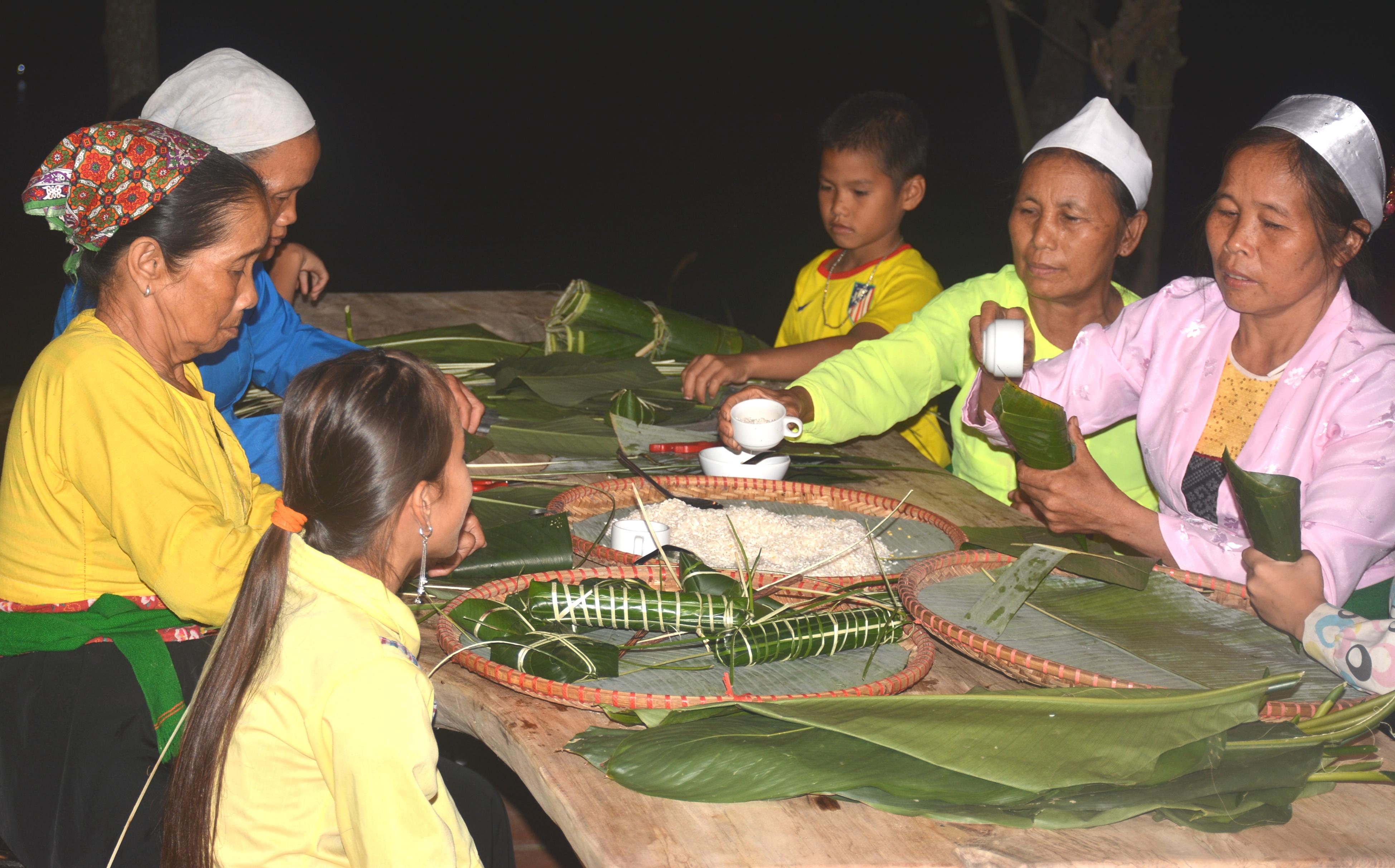 Giữ gìn bản sắc dân tộc trong làm du lịch cộng đồng