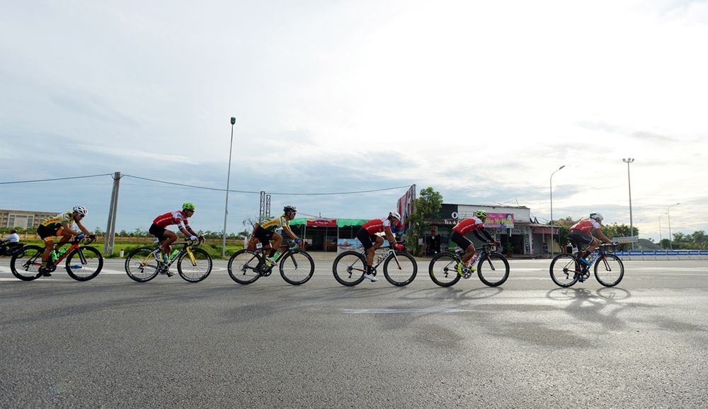 Chặng 4 có tổng chiều dài 150km.