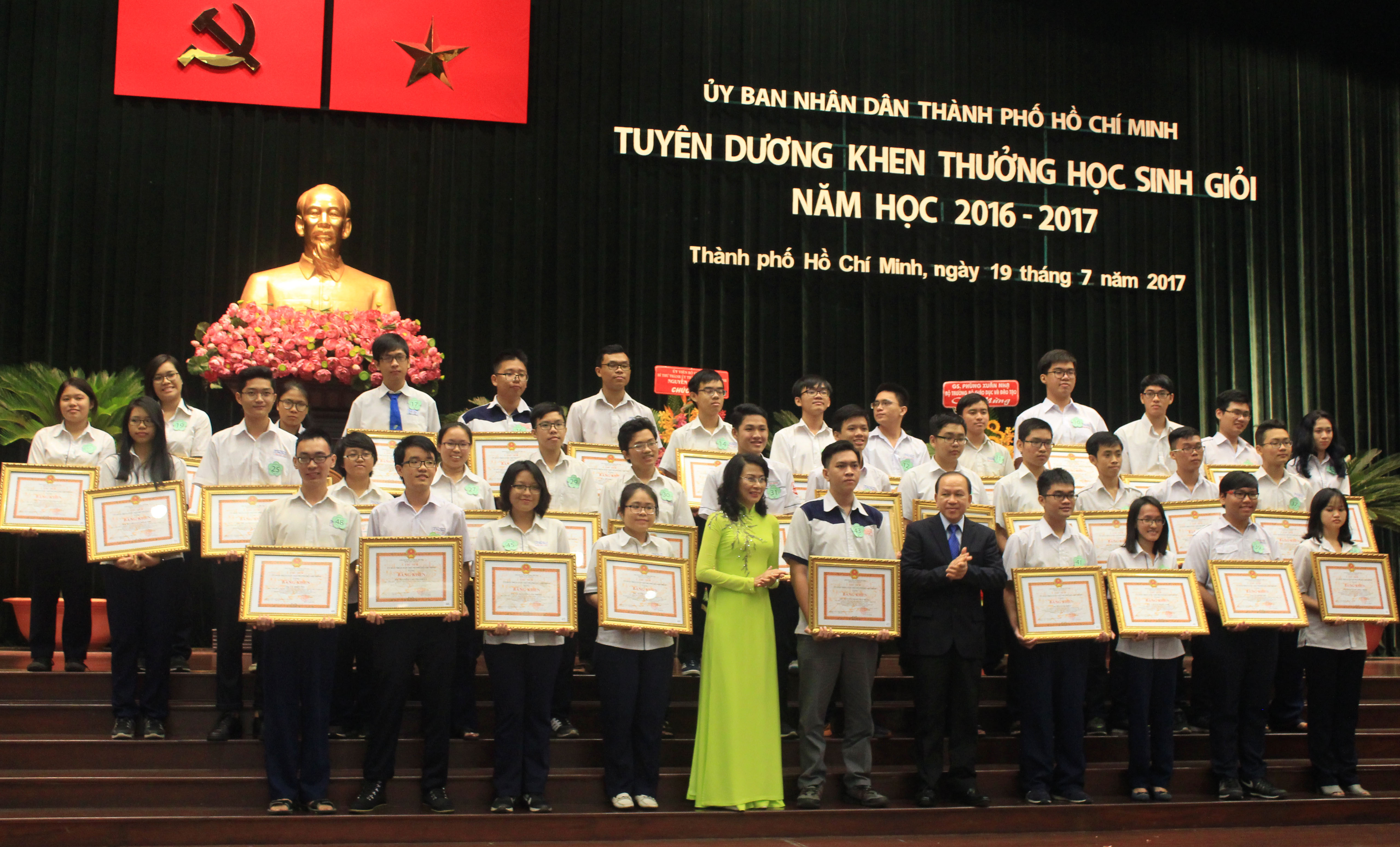 TP Hồ Chí Minh tuyên dương 477 học sinh giỏi tiêu biểu