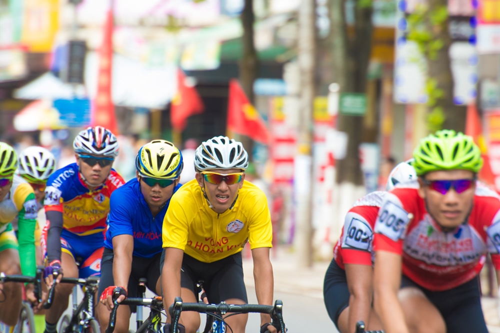 Tuy nhiên, tay đua áo vàng Chặng 5 Nguyễn Cường Khang vẫn có mặt ở tốp 2 của đoàn đua.