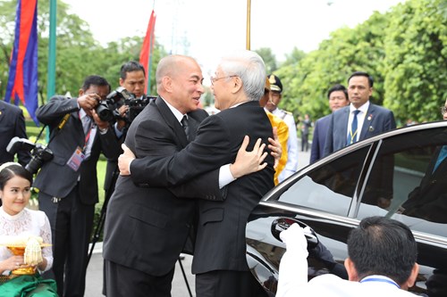 Báo chí Campuchia đưa tin đậm về chuyến thăm của Tổng Bí thư Nguyễn Phú Trọng