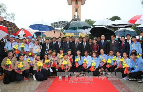 Tổng Bí thư Nguyễn Phú Trọng dự Lễ khánh thành Đài Hữu nghị Việt Nam - Cam-pu-chia