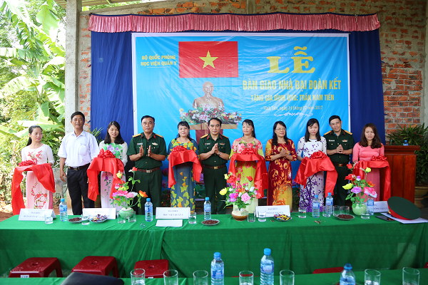 NHỮNG CON SỐ, NHỮNG TẤM LÒNG 