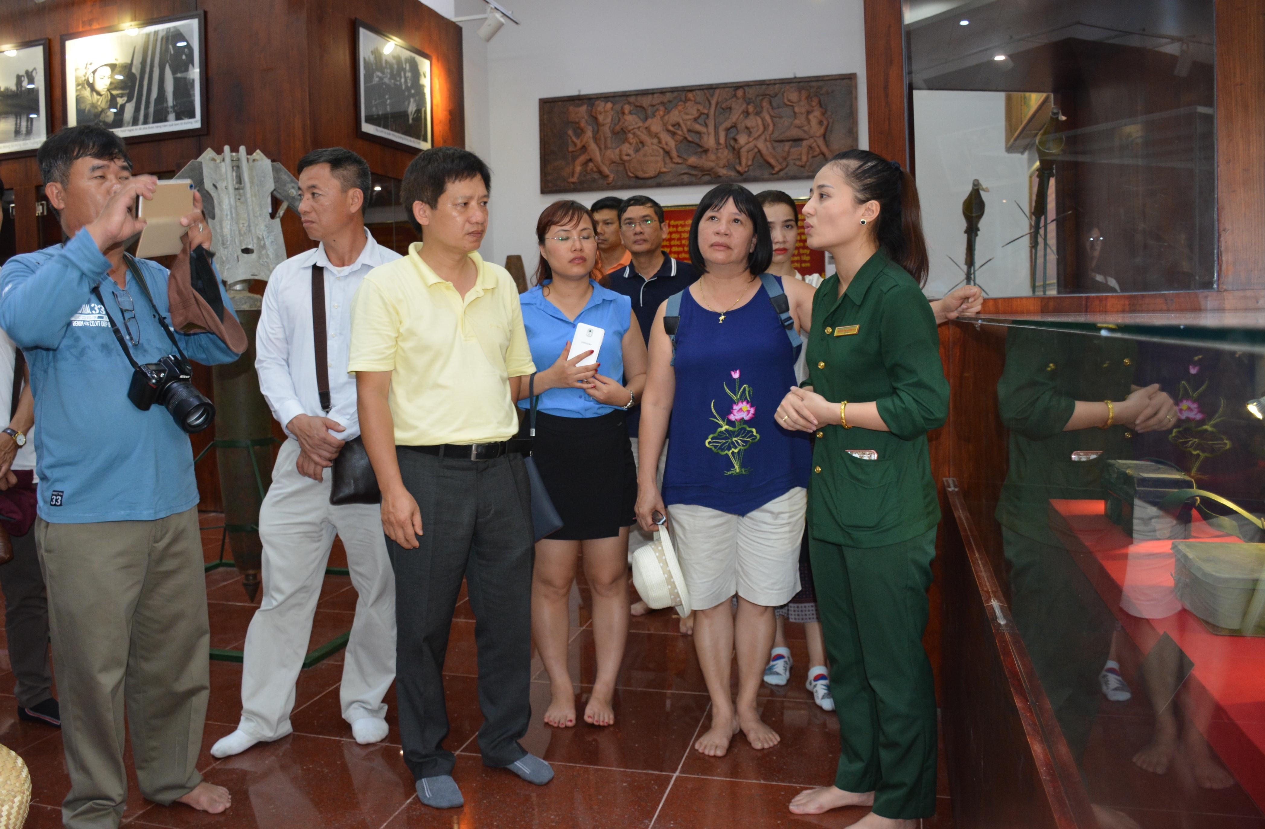 Du lịch Hoài niệm - một hình thức giáo dục lòng yêu nước