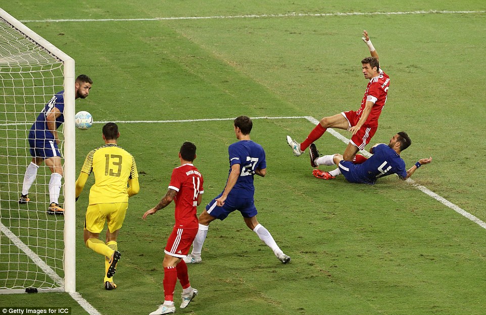 Bayern Munich đánh bại Chelsea trong “cơn mưa” bàn thắng