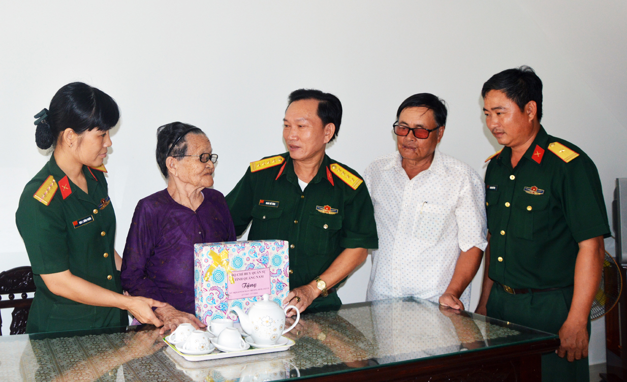 Huy động mọi nguồn lực chăm lo các đối tượng chính sách
