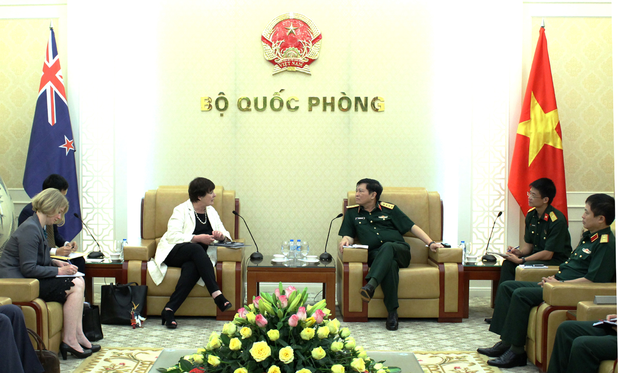 Việt Nam và Niu Di-lân tăng cường hợp tác quốc phòng song phương
