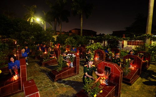 Các cơ quan Tổng cục Chính trị Quân đội nhân dân Việt Nam tri ân các anh hùng liệt sĩ