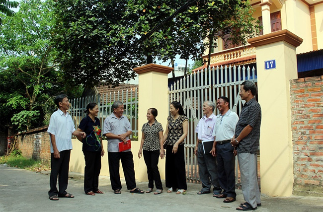 ĐỂ NGƯỜI DÂN THUYẾT PHỤC NGƯỜI DÂN