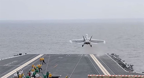 Mỹ lần đầu tiên thử thành công hệ thống EMALS trên tàu sân bay Gerald R. Ford