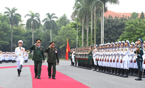 Chủ nhiệm Tổng cục Chính trị Quân đội Nhân dân Lào thăm chính thức Việt Nam