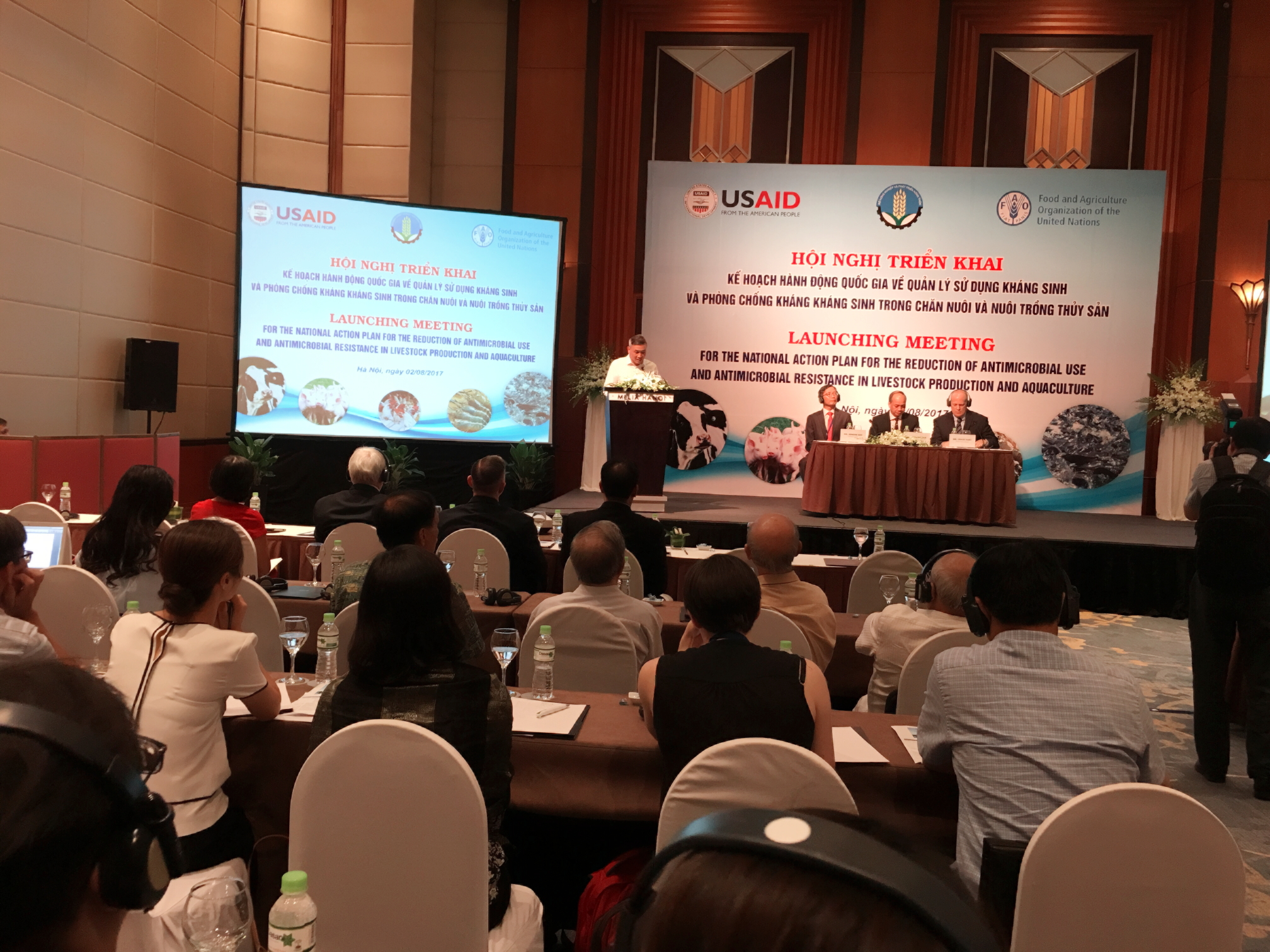 Tăng cường quản lý, sử dụng kháng sinh trong chăn nuôi và nuôi trồng thủy sản