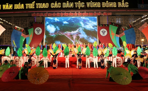 Khai mạc Tuần văn hóa, thể thao các dân tộc vùng Đông Bắc tỉnh Quảng Ninh năm 2017