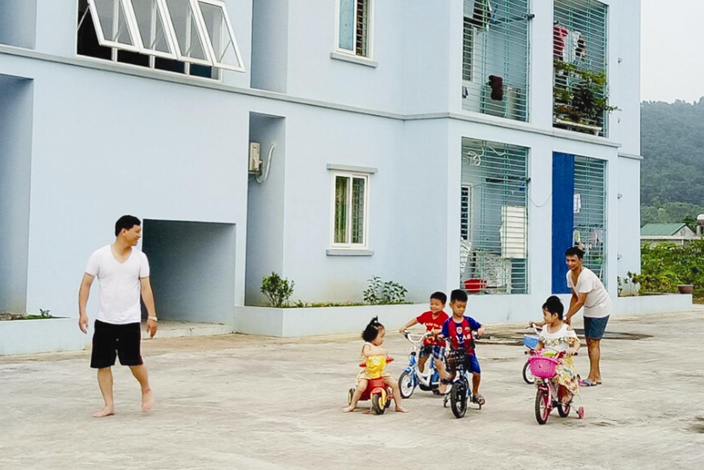 Niềm vui từ những “mái ấm” công vụ
