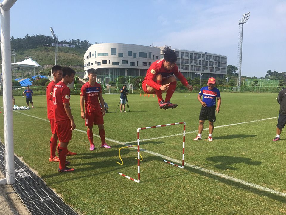 U22 Việt Nam vẫn mang 24 cầu thủ sang Malaysia