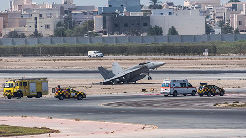 Máy bay quân sự Mỹ hạ cánh khẩn cấp tại Bahrain