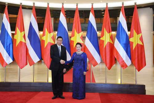 Chủ tịch Quốc hội Nguyễn Thị Kim Ngân đón, hội đàm với Chủ tịch Hội đồng Lập pháp Thái Lan