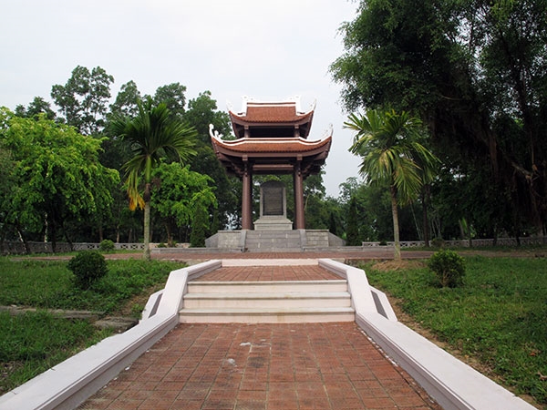 Nha Thông tin - nhiệm vụ chủ yếu là khai thác, nghiên cứu, thu thập, sưu tầm tư liệu để phục vụ Bác Hồ, Trung ương Đảng, Chính phủ trong việc đề ra những quyết sách phù hợp với yêu cầu từng giai đoạn của cuộc kháng chiến.