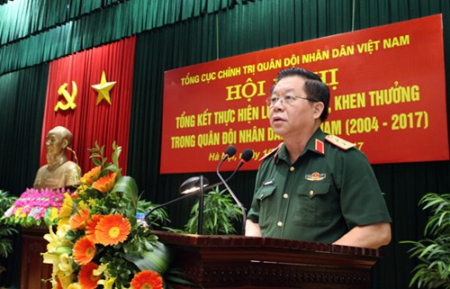 Tổng kết 13 năm thực hiện Luật Thi đua, khen thưởng trong Quân đội