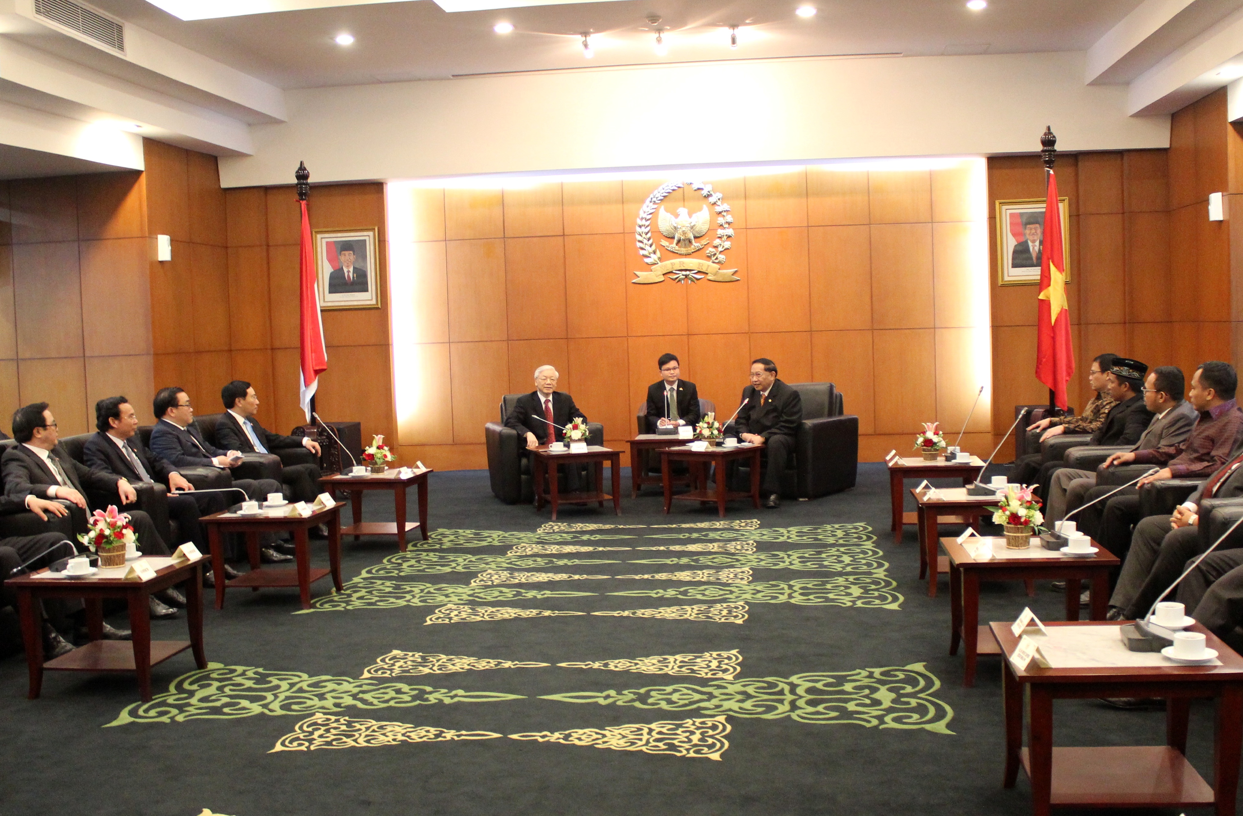 Tổng Bí thư Nguyễn Phú Trọng hội kiến với Lãnh đạo Hội đồng Hiệp thương nhân dân In-đô-nê-xi-a
