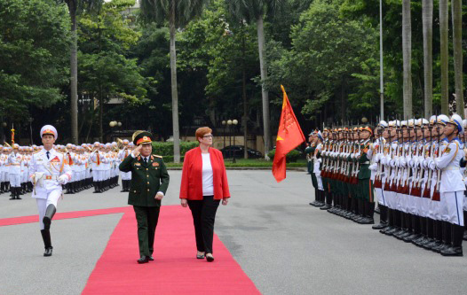 Bộ trưởng Quốc phòng Australia thăm chính thức Việt Nam