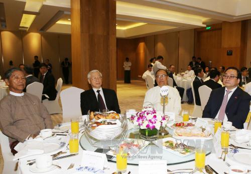 Tổng Bí thư Nguyễn Phú trọng gặp các doanh nghiệp hàng đầu Việt Nam và Myanmar