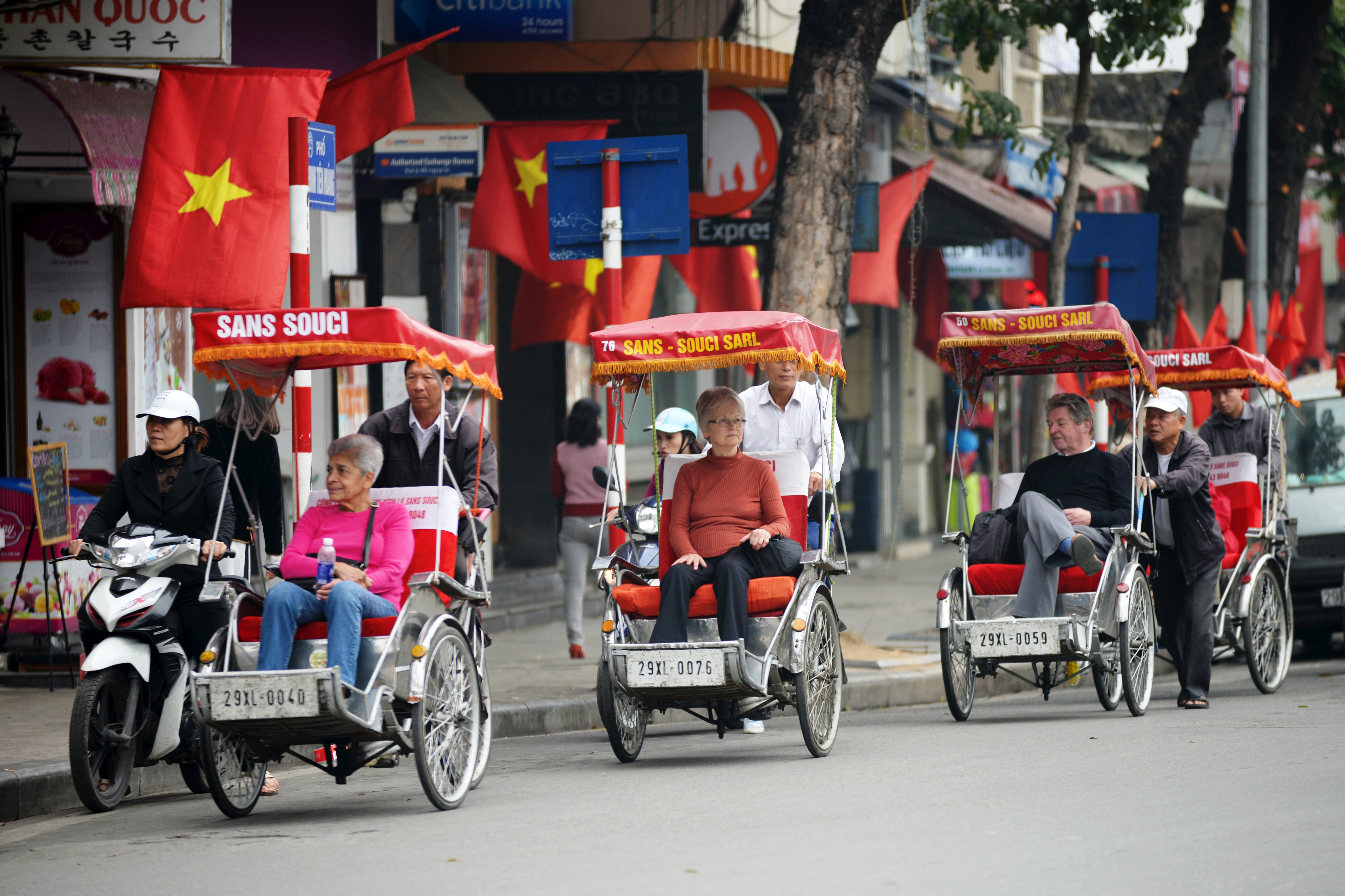 Việt Nam đón hơn 1,2 triệu lượt khách quốc tế trong tháng 8

