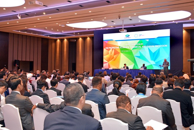 Chú trọng đồng đều cả ba trụ cột kinh tế, tài chính và xã hội