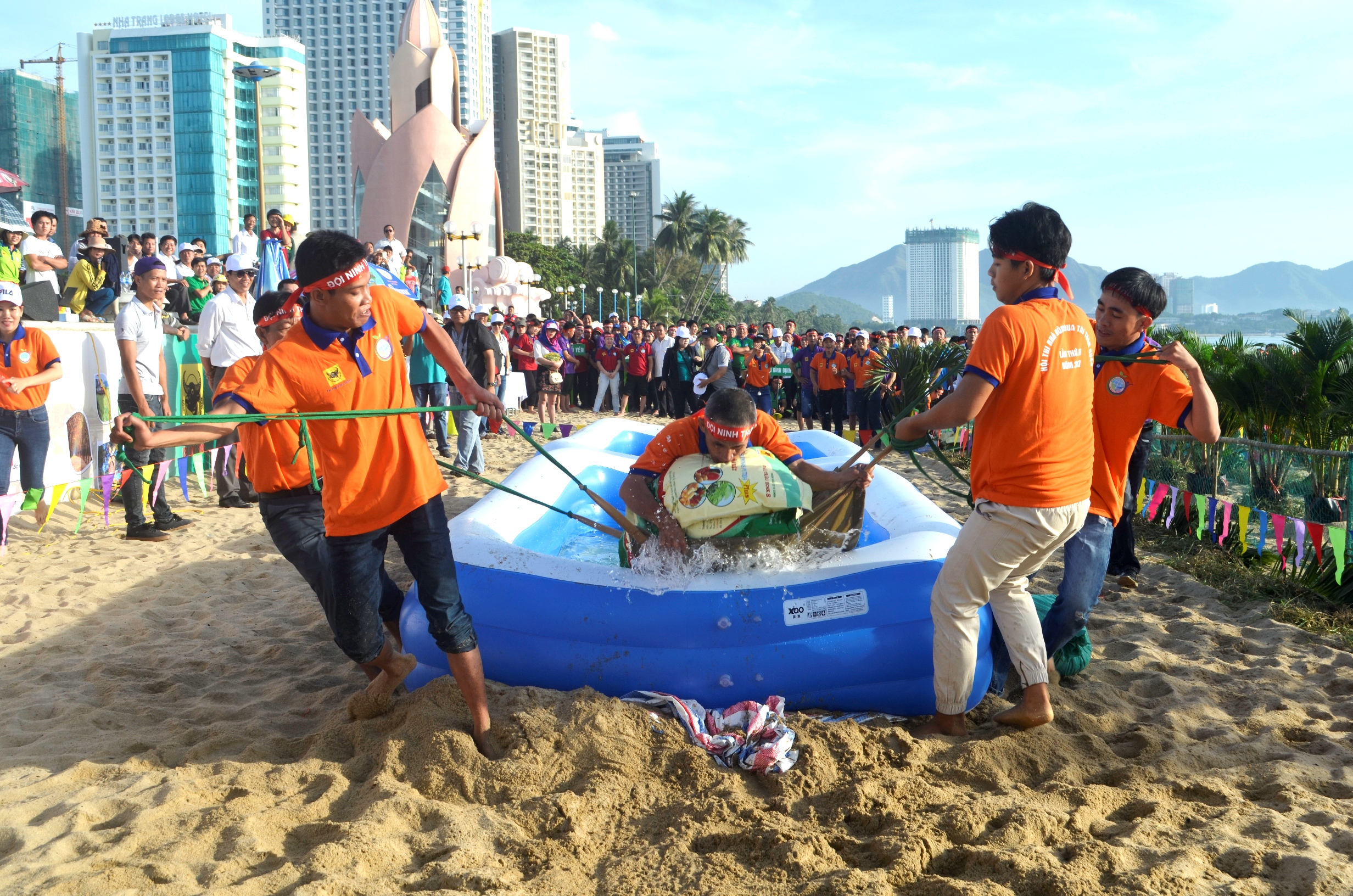 Hội thi Nhà nông đua tài toàn quốc lần thứ IV