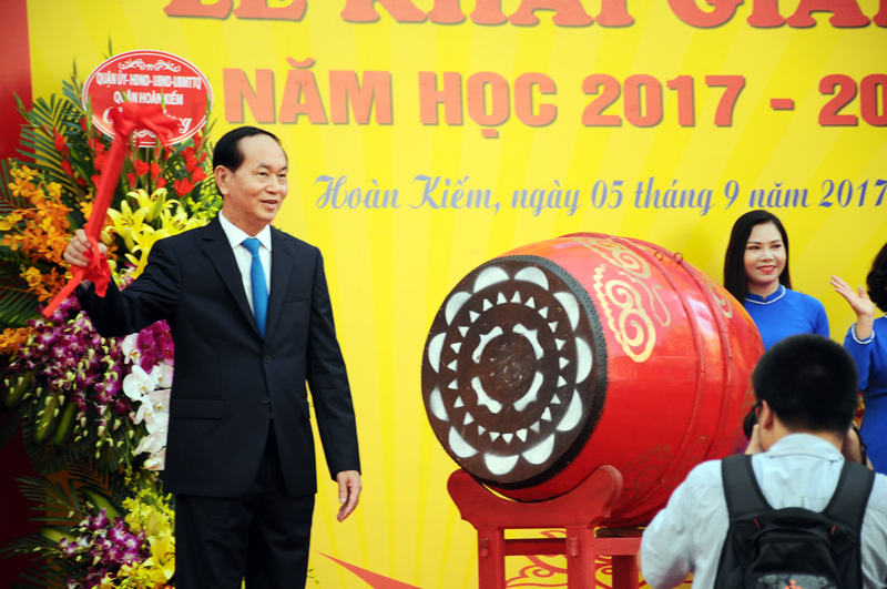 Học sinh cả nước bước vào năm học mới 2017-2018 
