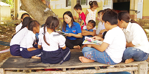 Cô kỹ sư ở đảo Hòn Giang