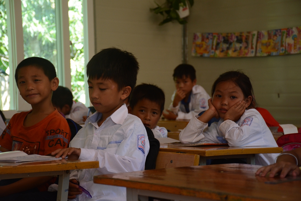 Hy vọng những phần quà hết sức ý nghĩa này sẽ là nguồn động viên, khích lệ các em học sinh đồng bào các dân tộc thiểu số ở vùng sâu, vùng xa của huyện Mộc Châu, tỉnh Sơn La vượt qua khó khăn, vươn lên trong học tập và cuộc sống.