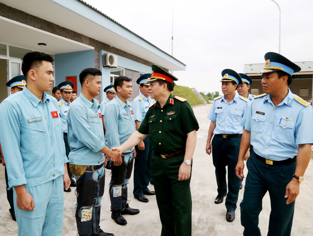 Tổng cục Chính trị kiểm tra hoạt động CTĐ, CTCT tại Trung đoàn 923